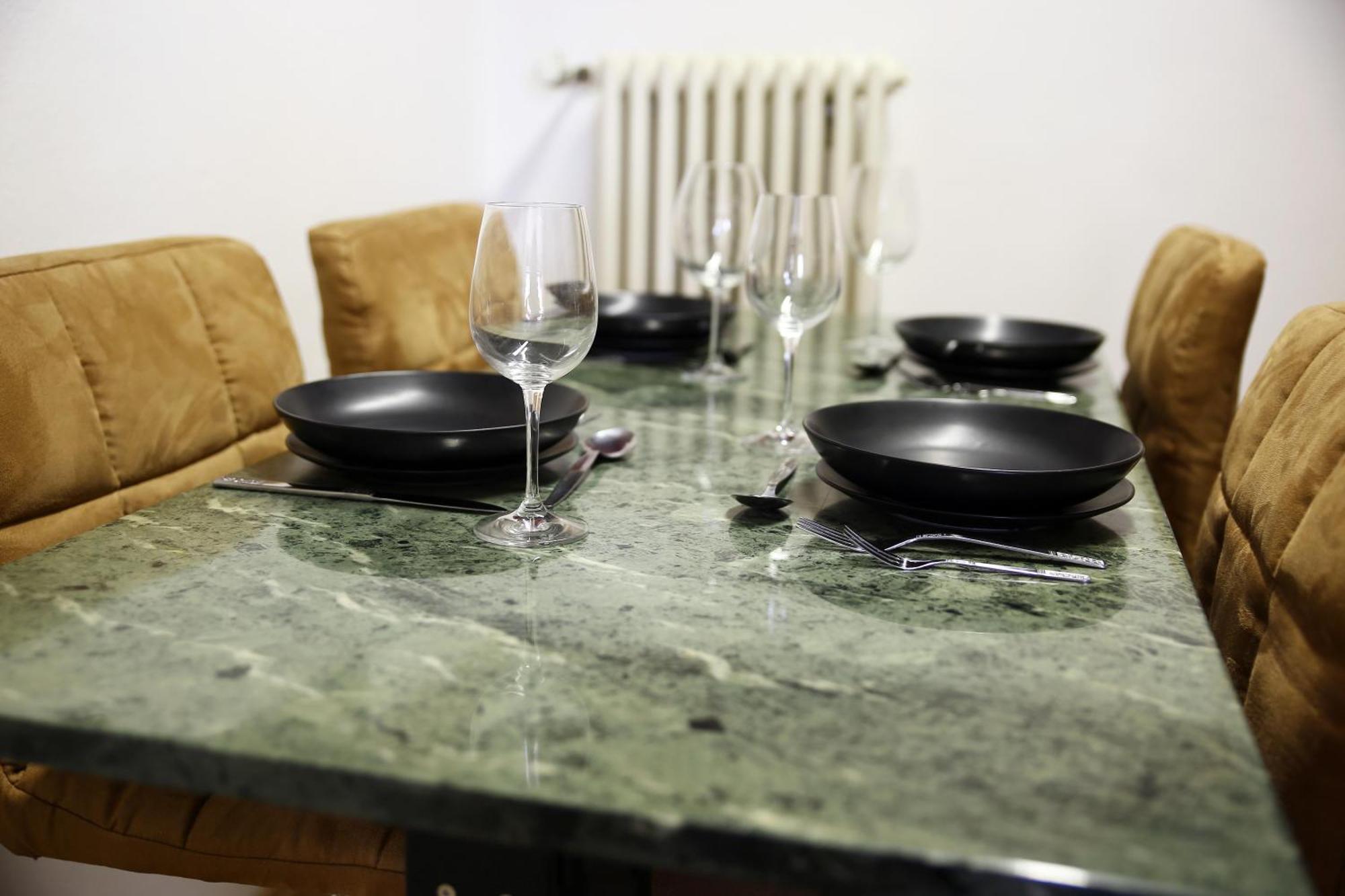 Zentrale Ferienwohnung Trier-Euren Mit Heimkino, Kueche, Wallbox & Kostenlose Fahrraeder Eksteriør bilde