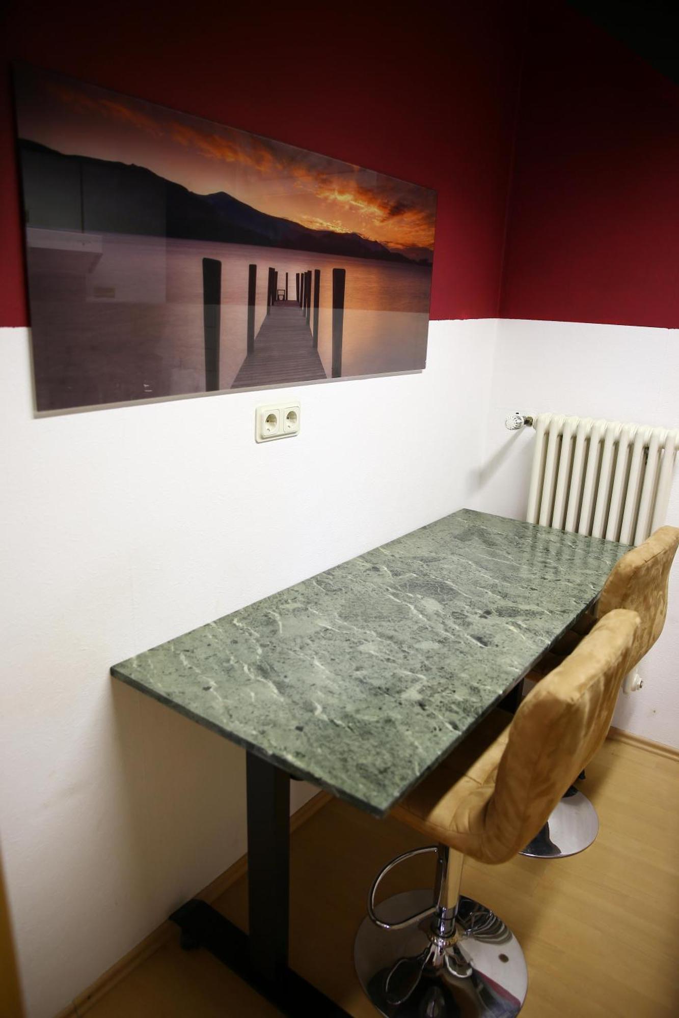 Zentrale Ferienwohnung Trier-Euren Mit Heimkino, Kueche, Wallbox & Kostenlose Fahrraeder Eksteriør bilde